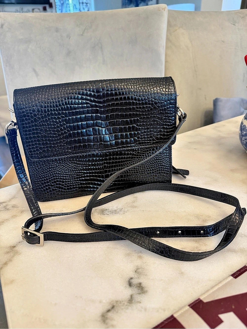 Vintage Levenger Black Textured Crossbody Bag